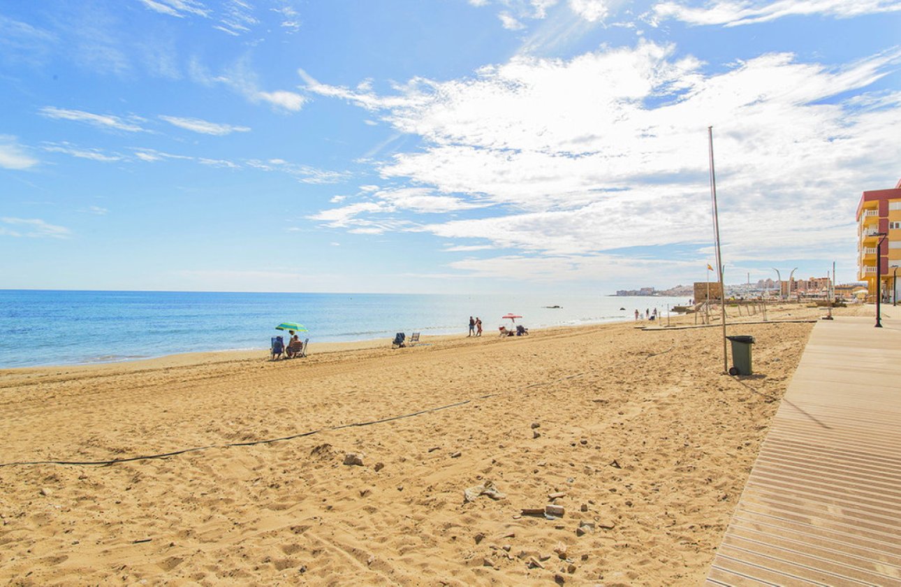 Resale - Apartment / flat -
Torrevieja - La Mata