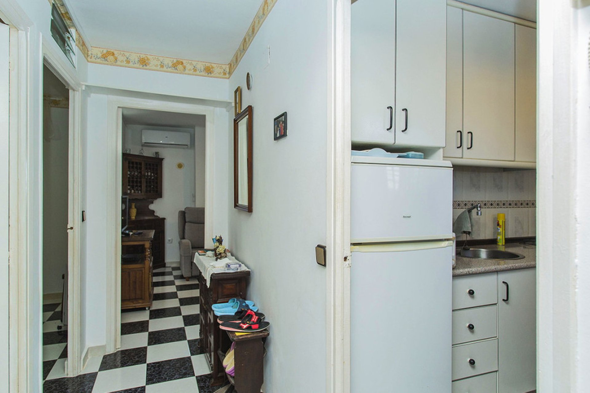 Resale - Apartment / flat -
Torrevieja - La Mata