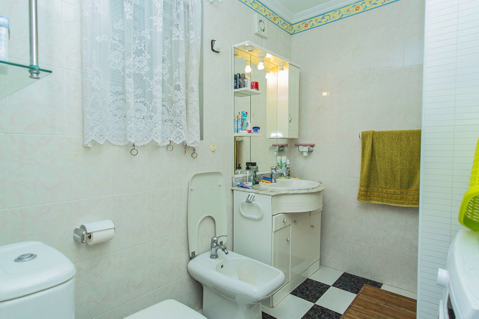 Resale - Apartment / flat -
Torrevieja - La Mata