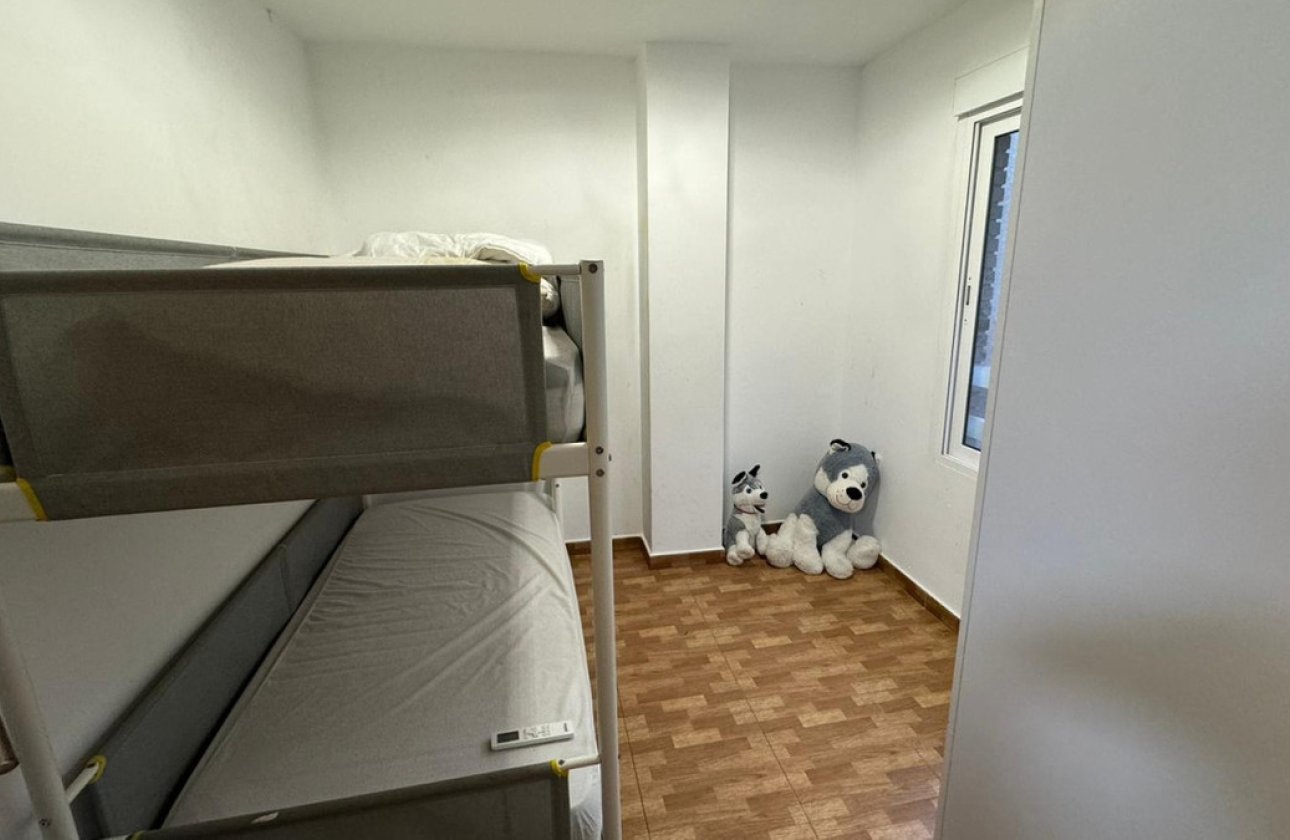 Resale - Apartment / flat -
Torrevieja - La Mata