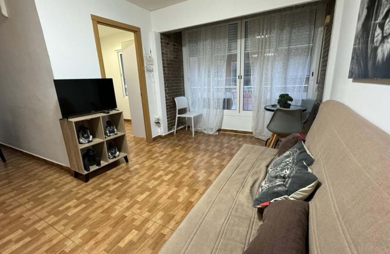 Resale - Apartment / flat -
Torrevieja - La Mata