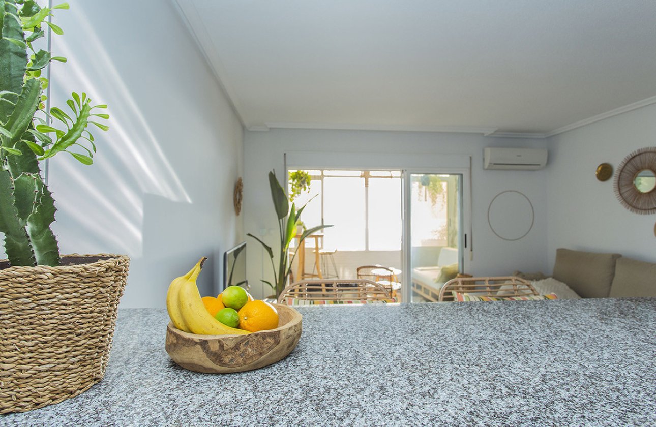 Resale - Apartment / flat -
Torrevieja - La Mata