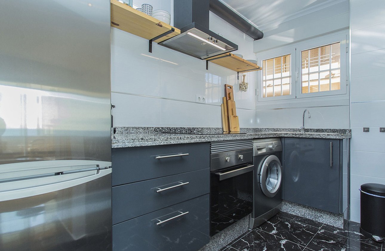 Resale - Apartment / flat -
Torrevieja - La Mata