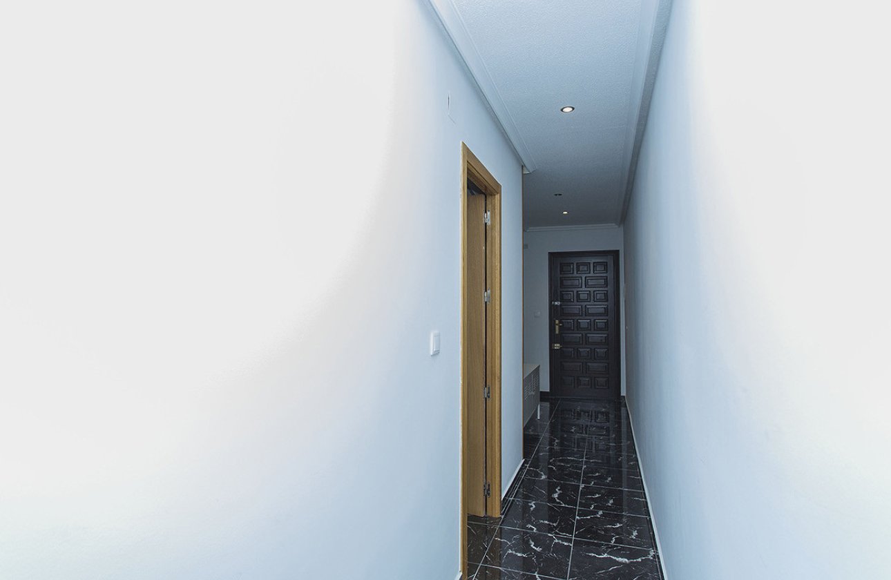 Resale - Apartment / flat -
Torrevieja - La Mata