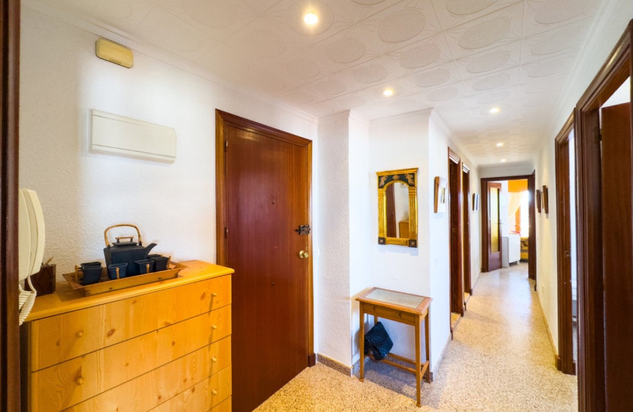 Resale - Apartment / flat -
Torrevieja - La Mata