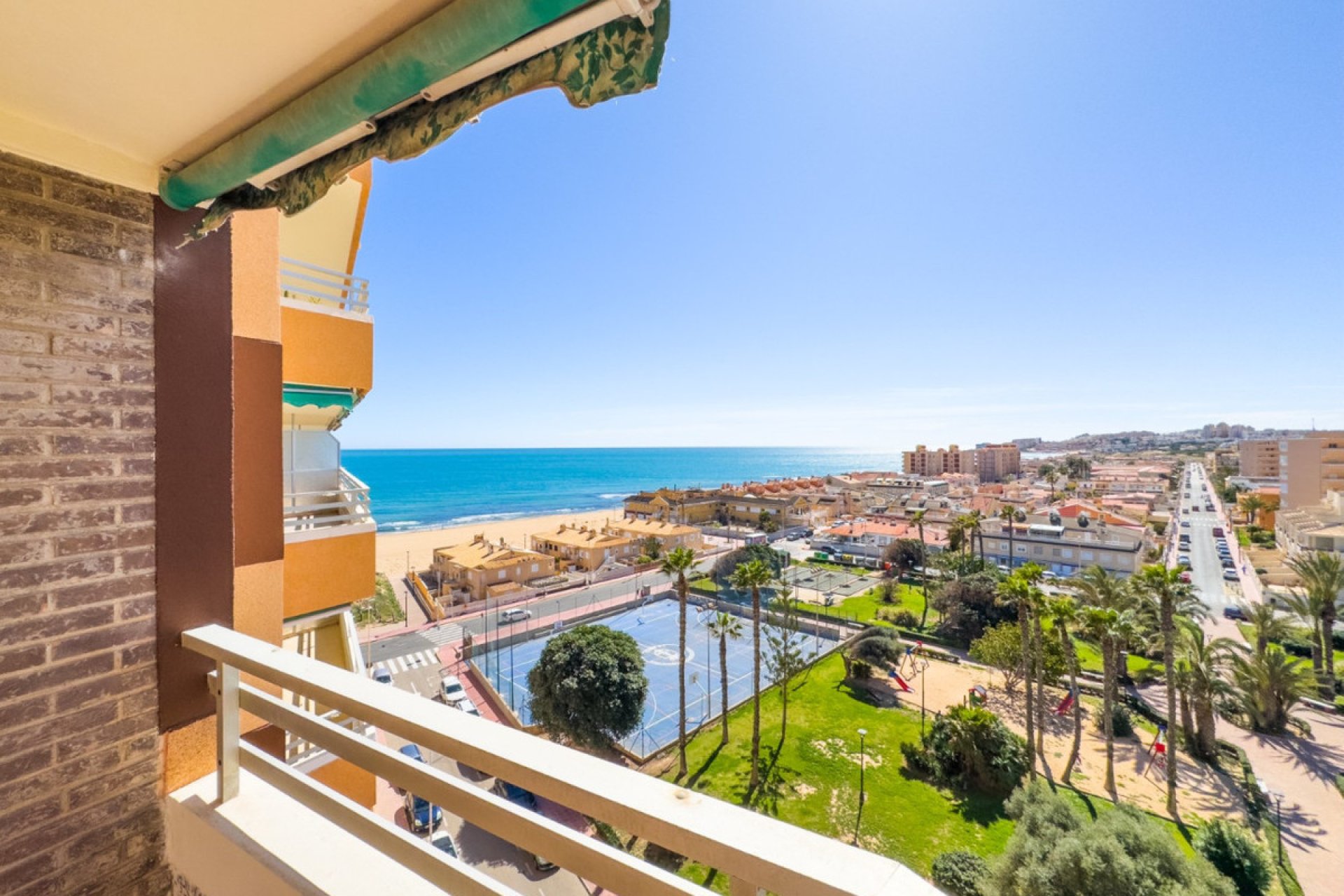 Resale - Apartment / flat -
Torrevieja - La Mata