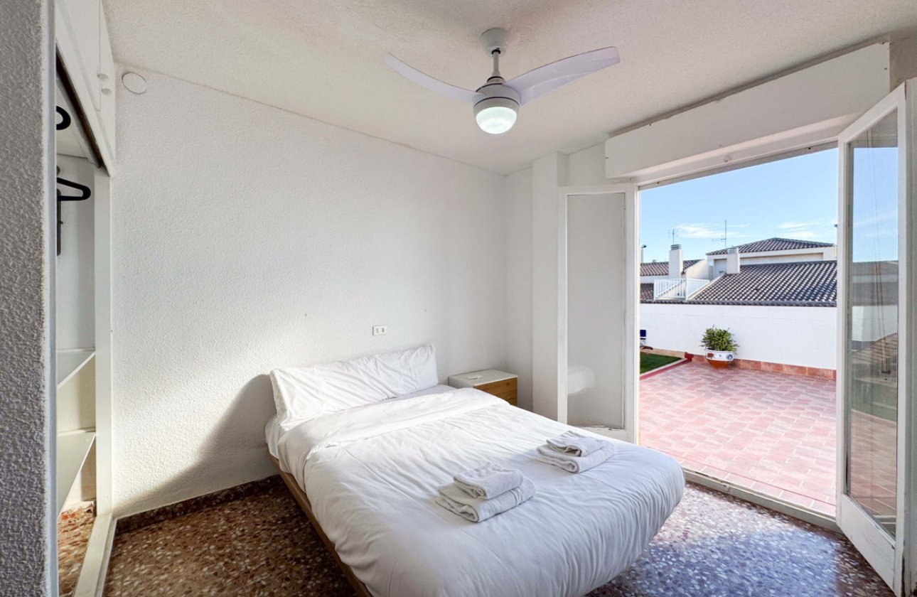 Resale - Apartment / flat -
Torrevieja - La Mata