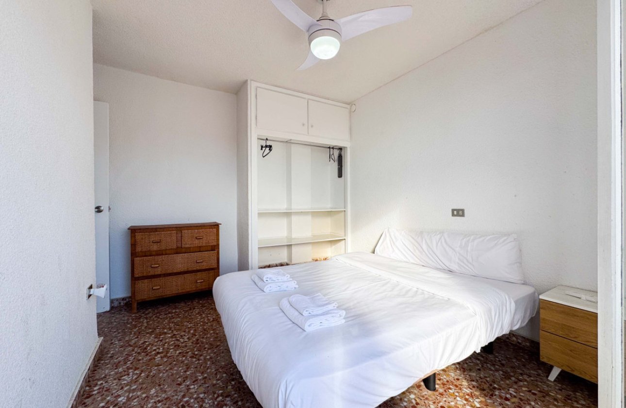 Resale - Apartment / flat -
Torrevieja - La Mata