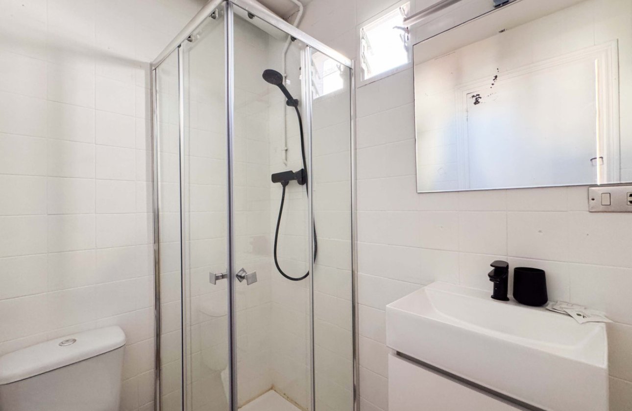 Resale - Apartment / flat -
Torrevieja - La Mata