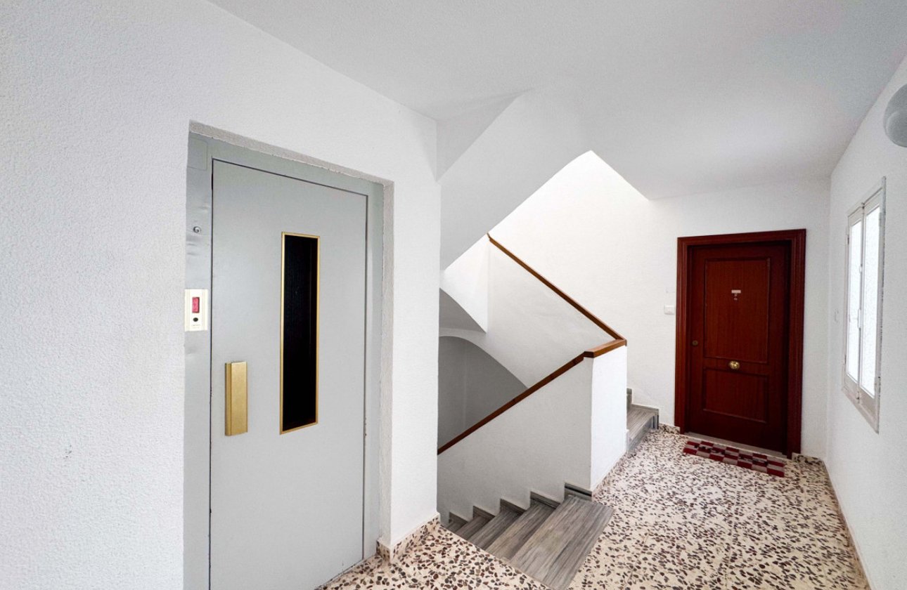 Resale - Apartment / flat -
Torrevieja - La Mata