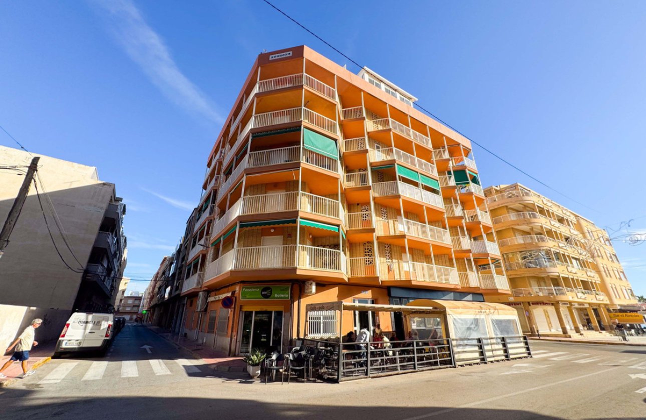 Resale - Apartment / flat -
Torrevieja - La Mata