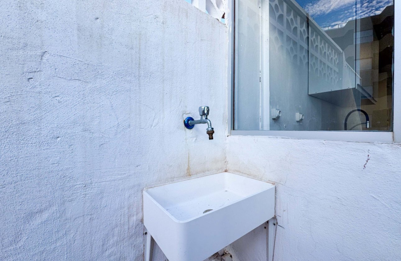 Resale - Apartment / flat -
Torrevieja - La Mata