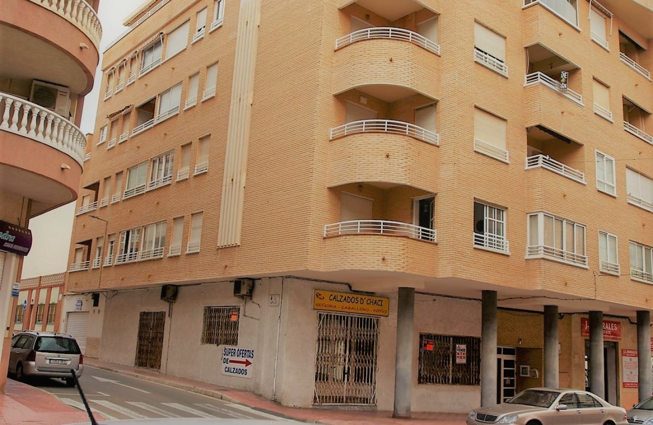 Resale - Apartment / flat -
Torrevieja - La Mata