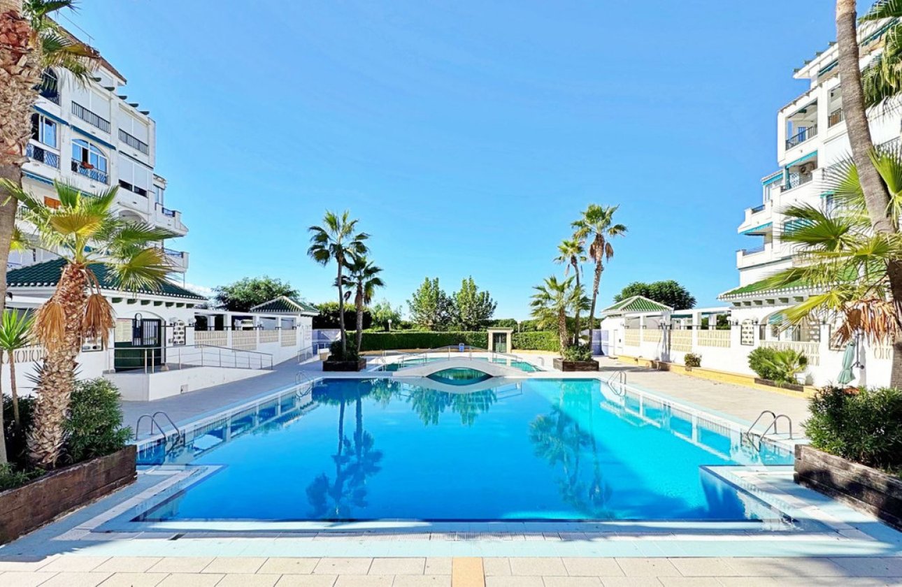 Resale - Apartment / flat -
Torrevieja - La Mata