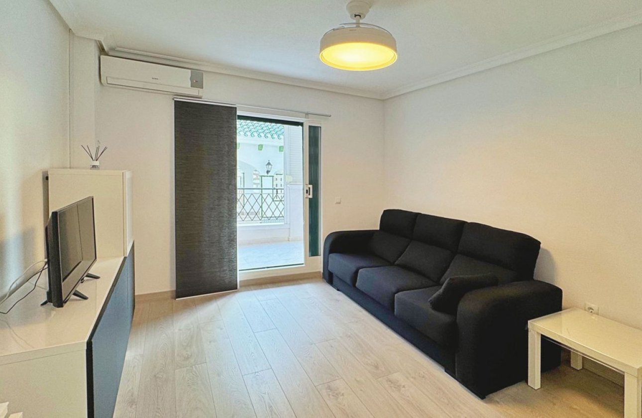 Resale - Apartment / flat -
Torrevieja - La Mata