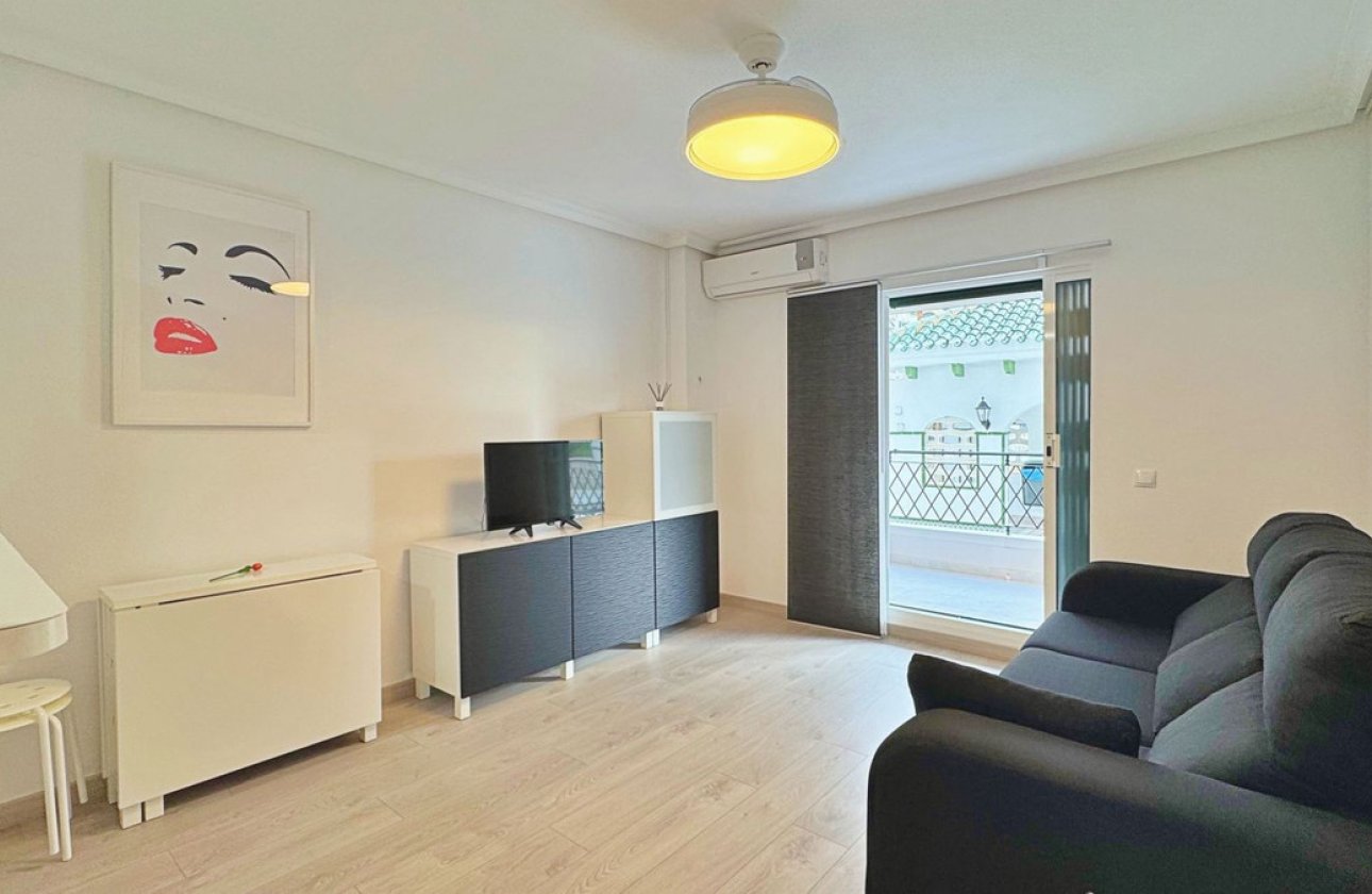 Resale - Apartment / flat -
Torrevieja - La Mata