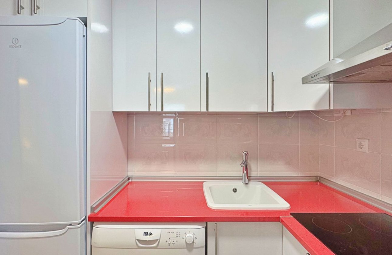 Resale - Apartment / flat -
Torrevieja - La Mata