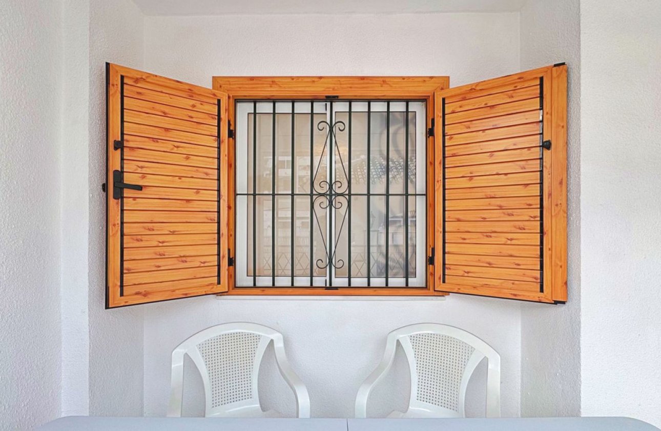 Resale - Apartment / flat -
Torrevieja - La Mata