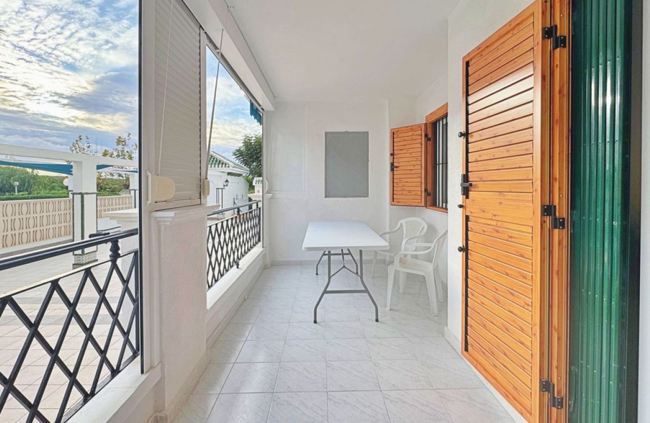Resale - Apartment / flat -
Torrevieja - La Mata