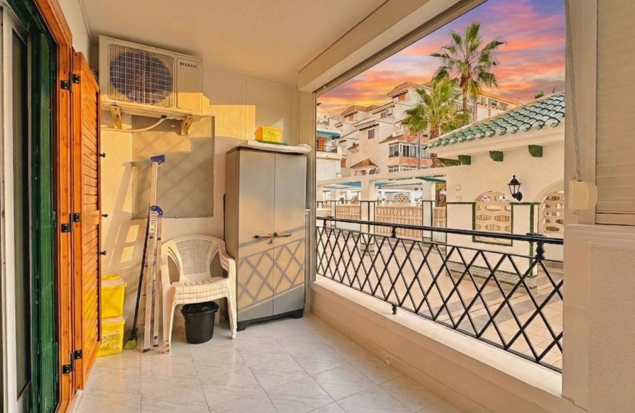 Resale - Apartment / flat -
Torrevieja - La Mata