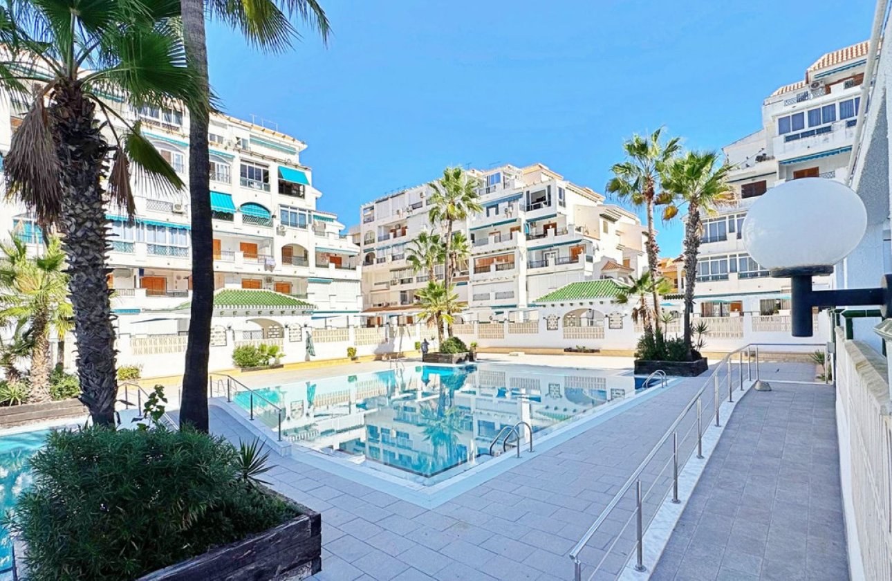 Resale - Apartment / flat -
Torrevieja - La Mata