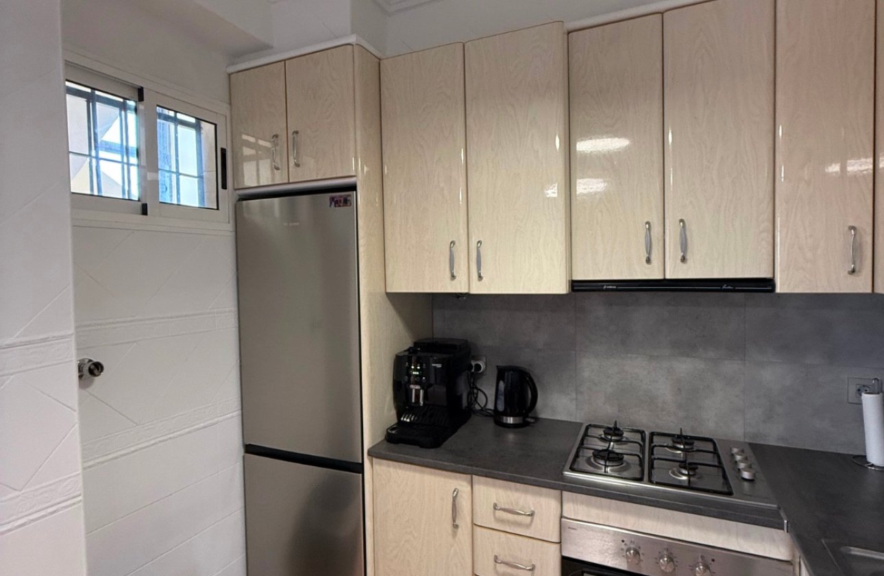 Resale - Apartment / flat -
Torrevieja - La Mata