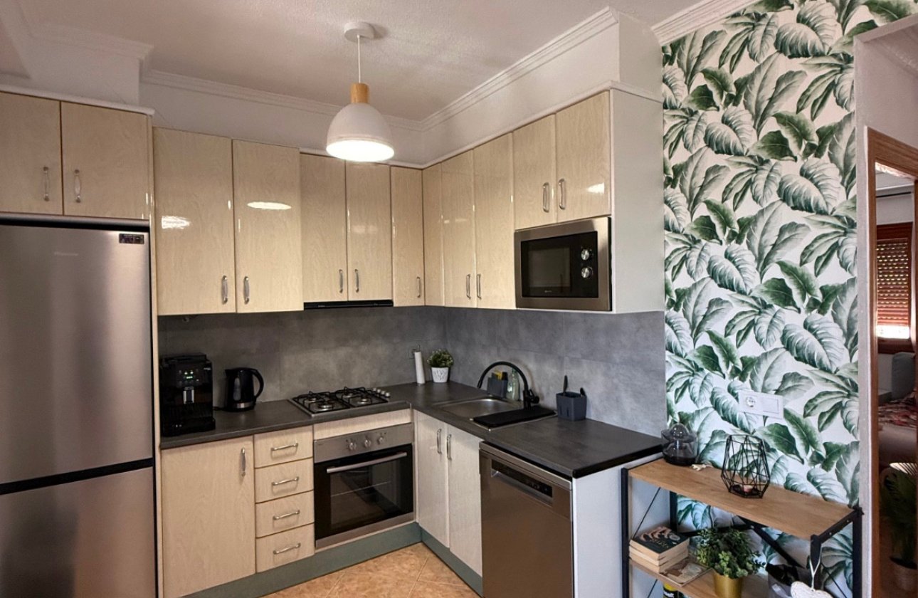 Resale - Apartment / flat -
Torrevieja - La Mata