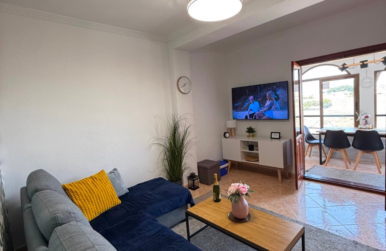 Resale - Apartment / flat -
Torrevieja - La Mata