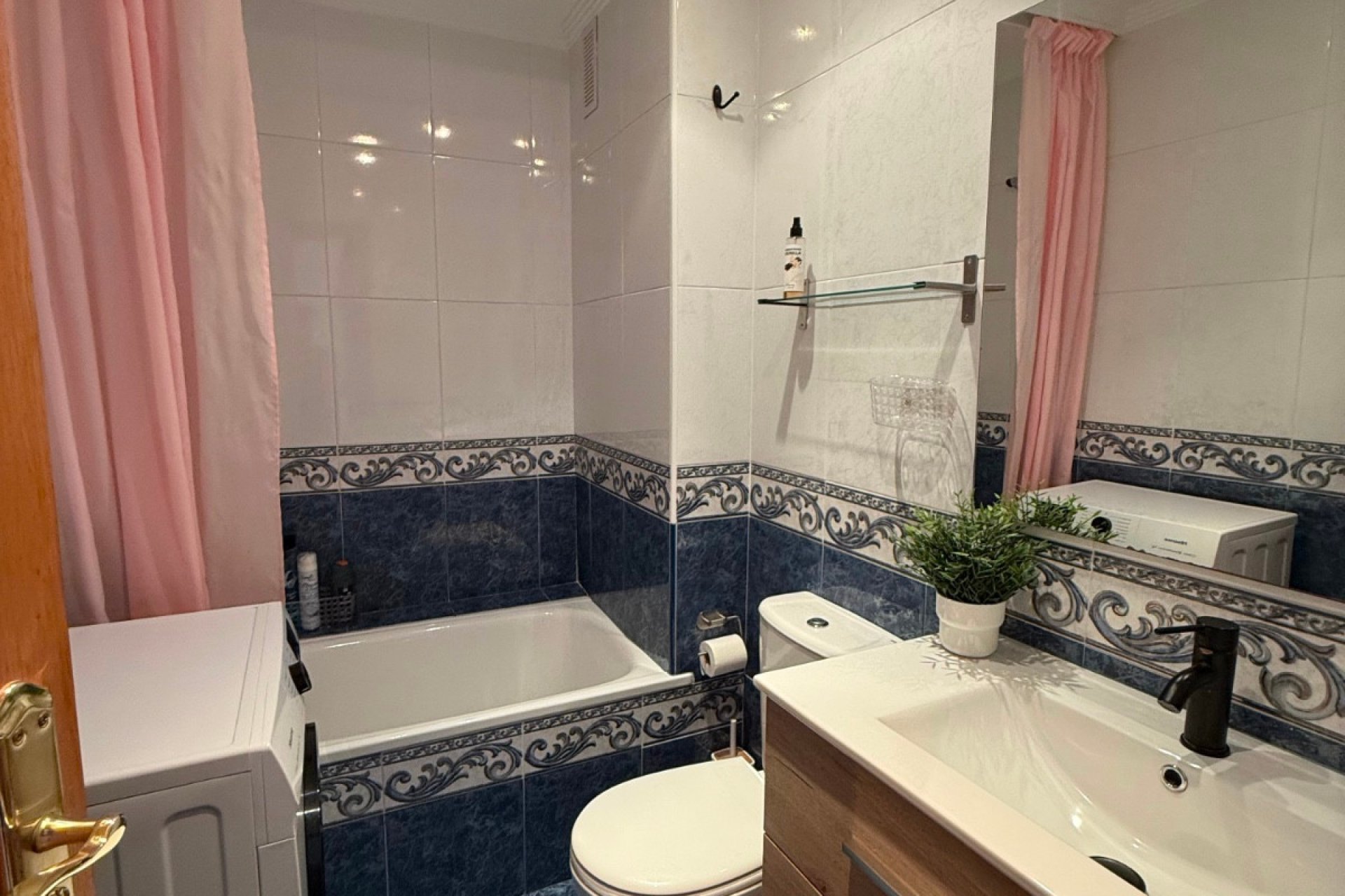 Resale - Apartment / flat -
Torrevieja - La Mata