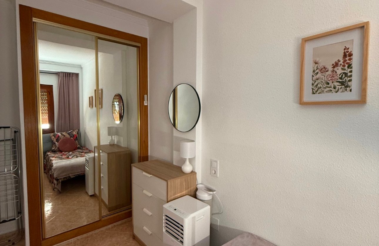 Resale - Apartment / flat -
Torrevieja - La Mata