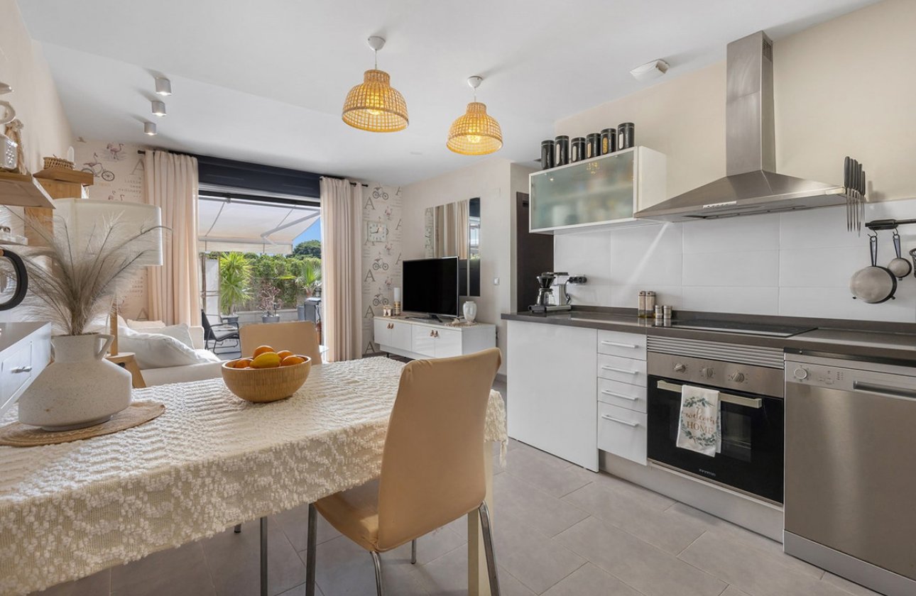 Resale - Apartment / flat -
Torrevieja - La Mata