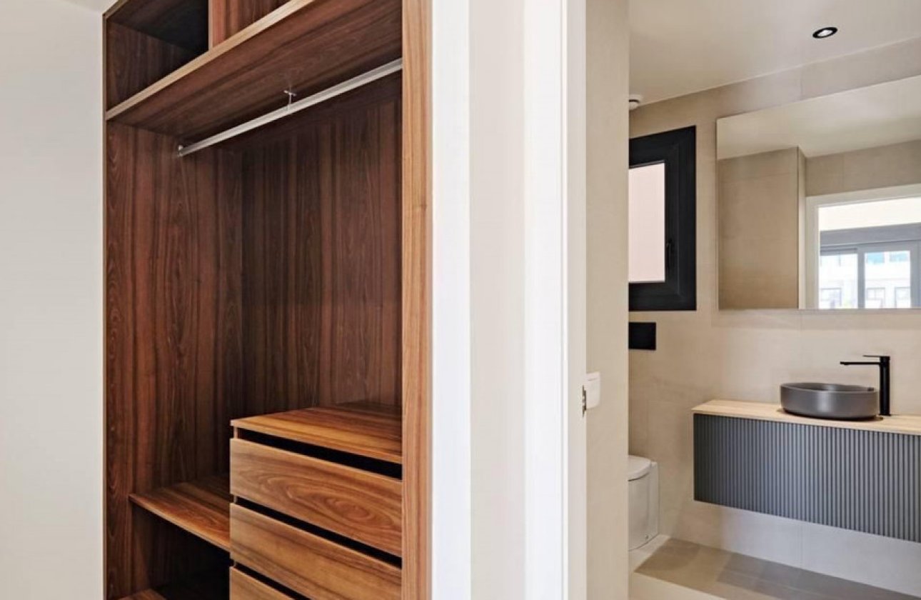 Resale - Apartment / flat -
Torrevieja - La Veleta