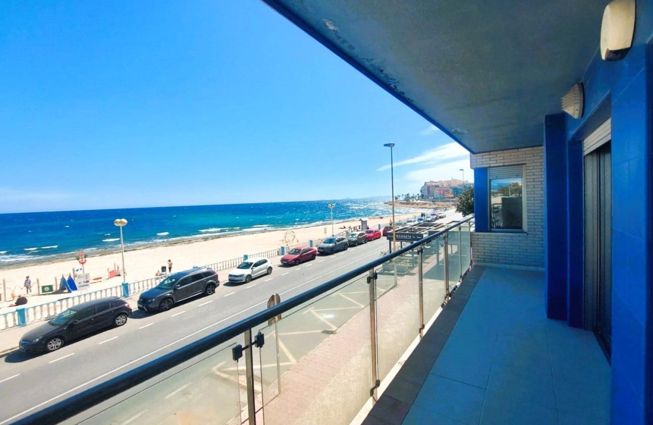 Resale - Apartment / flat -
Torrevieja - Playa de los Locos