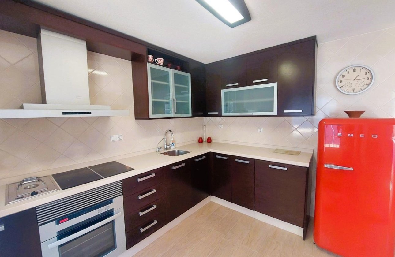 Resale - Apartment / flat -
Torrevieja - Playa de los Locos