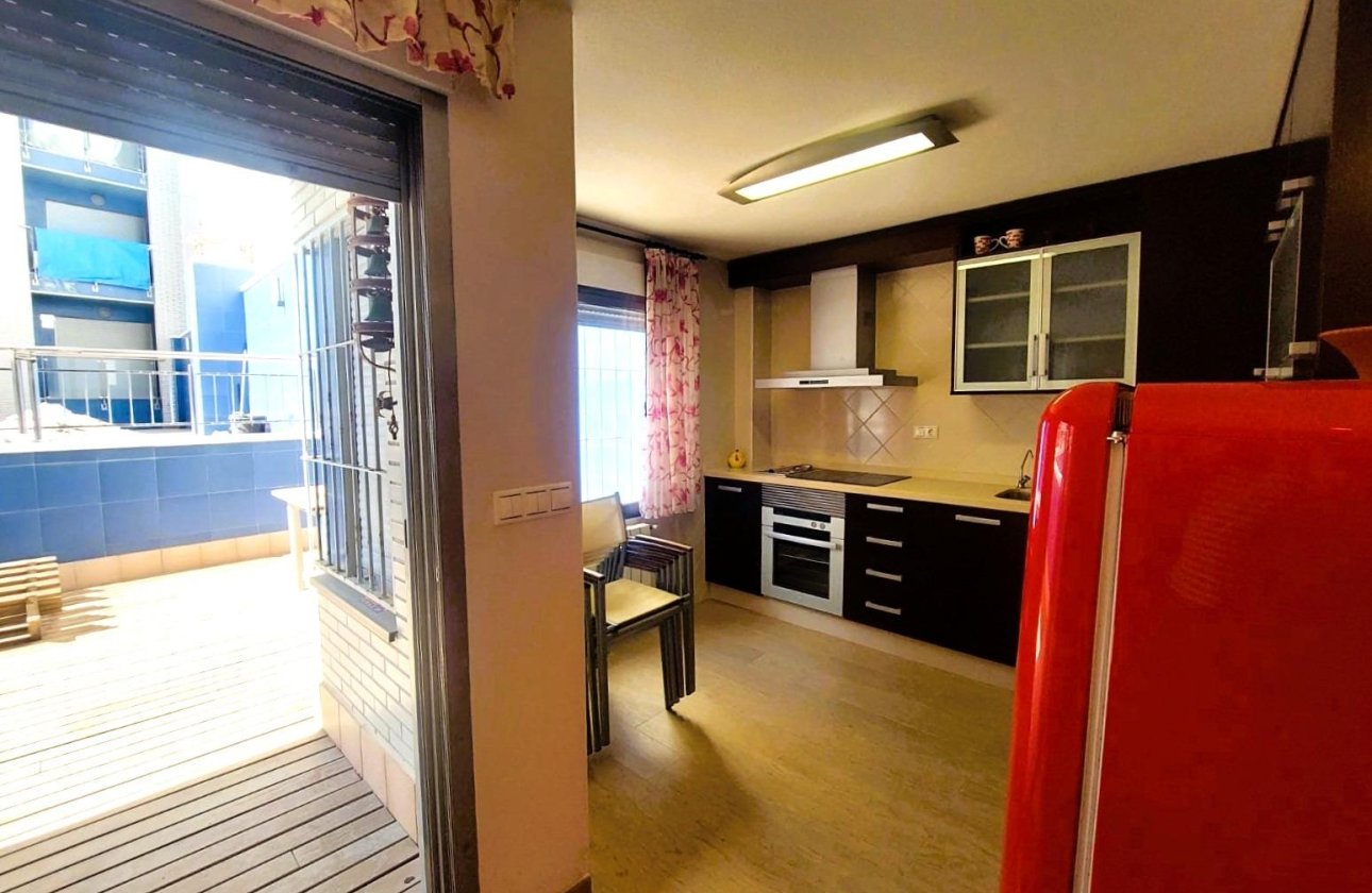 Resale - Apartment / flat -
Torrevieja - Playa de los Locos