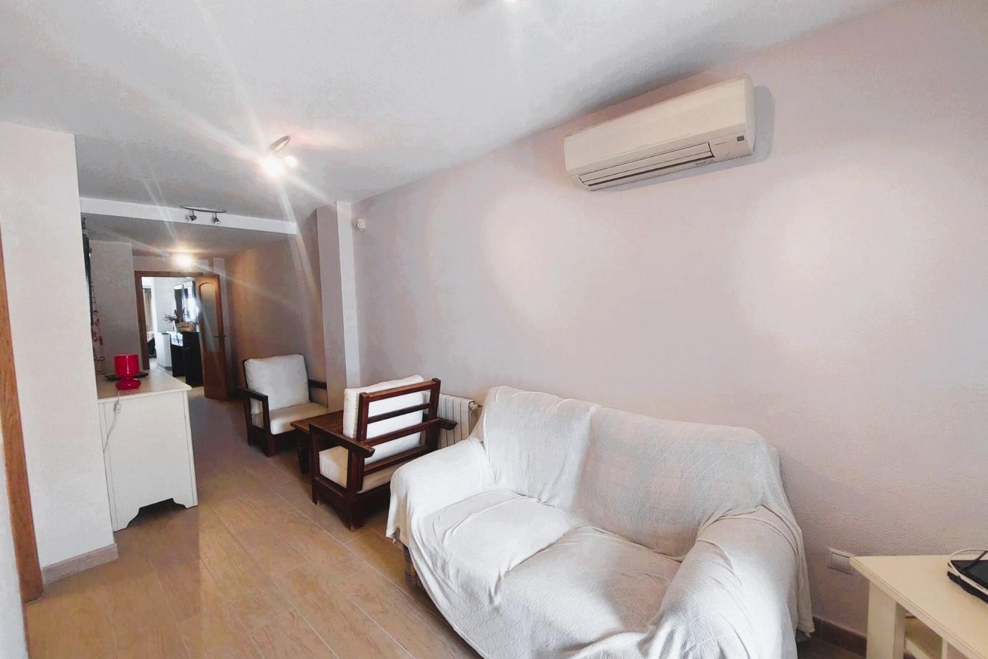 Resale - Apartment / flat -
Torrevieja - Playa de los Locos