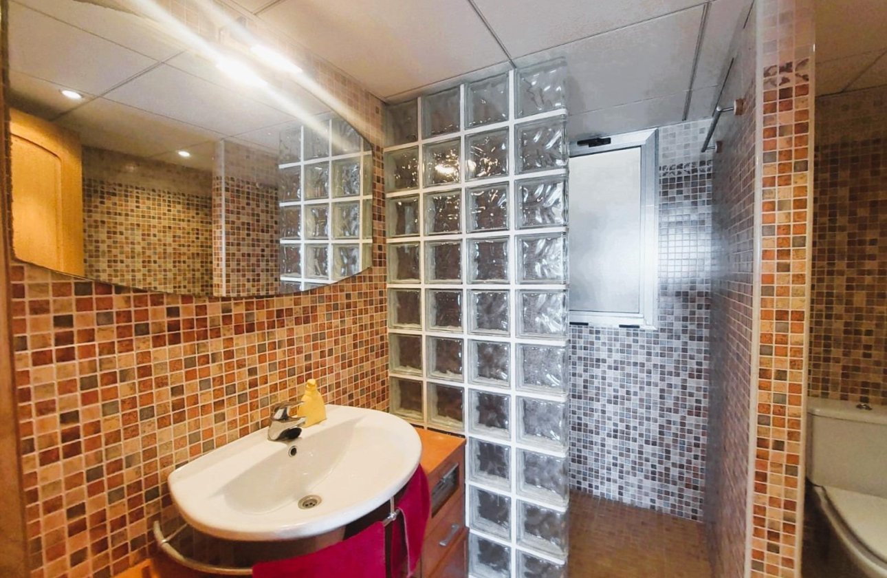 Resale - Apartment / flat -
Torrevieja - Playa de los Locos