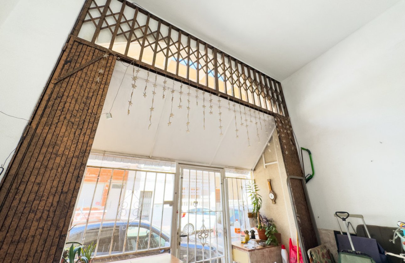 Resale - Apartment / flat -
Torrevieja - Playa de los Locos