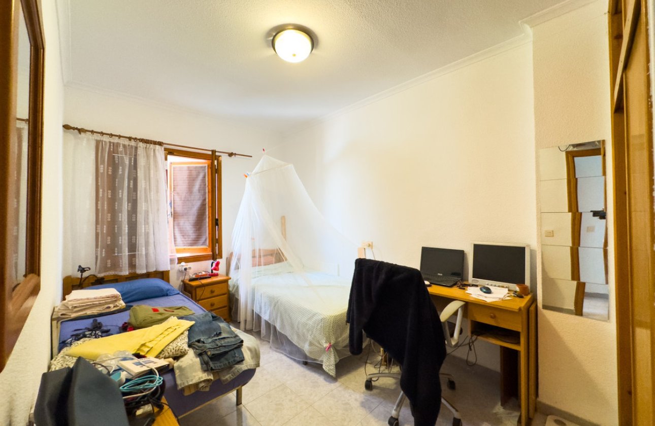 Resale - Apartment / flat -
Torrevieja - Playa de los Locos