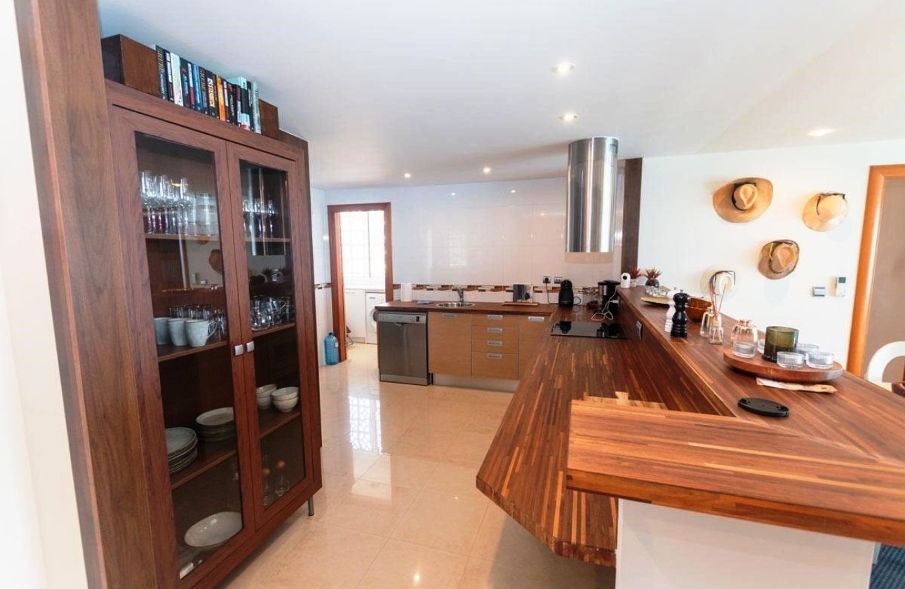 Resale - Apartment / flat -
Torrevieja - Playa del Cura