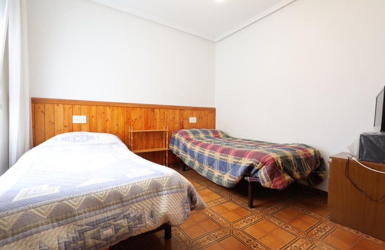 Resale - Apartment / flat -
Torrevieja - Playa del Cura