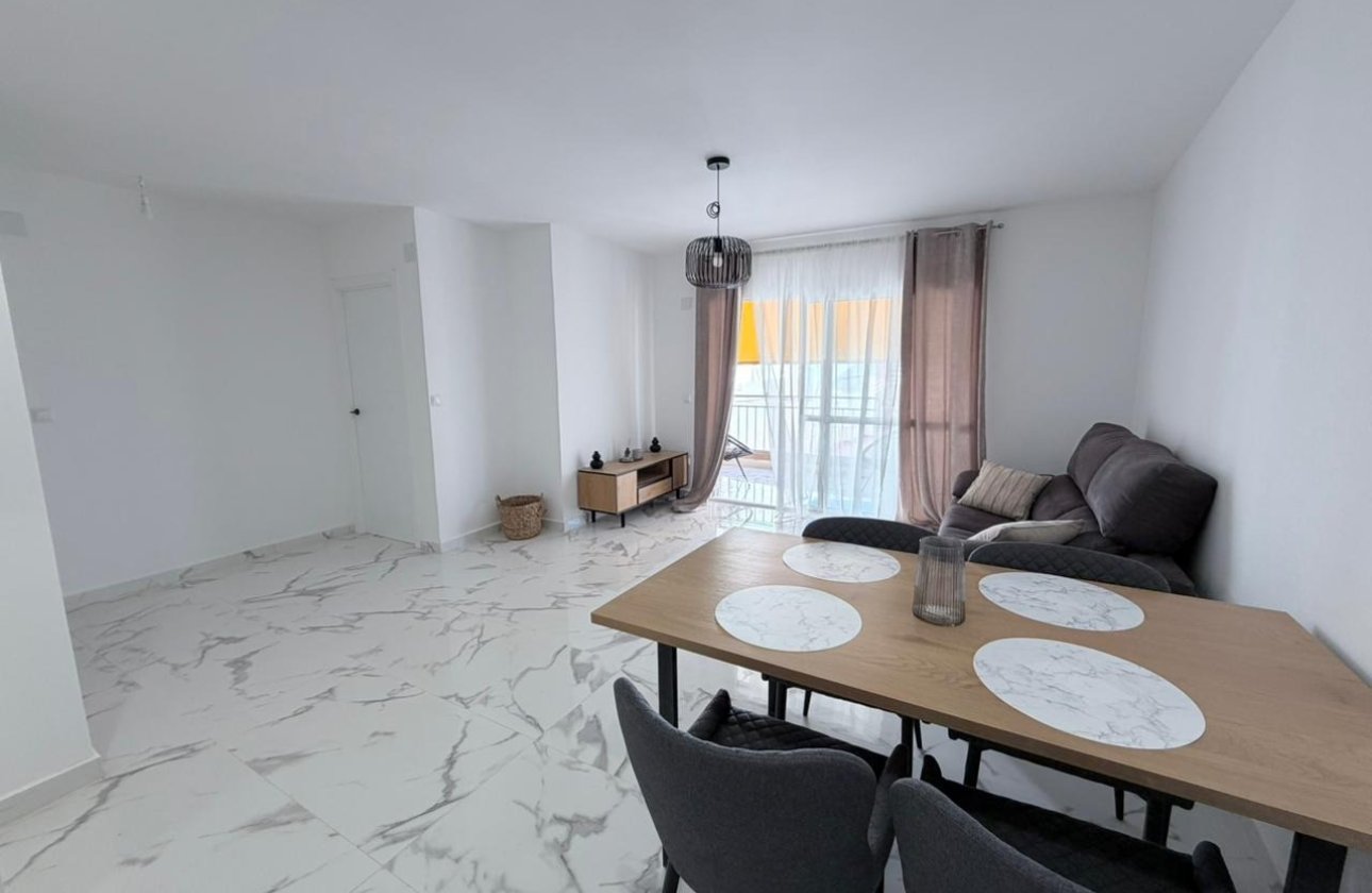 Resale - Apartment / flat -
Torrevieja - Playa del Cura