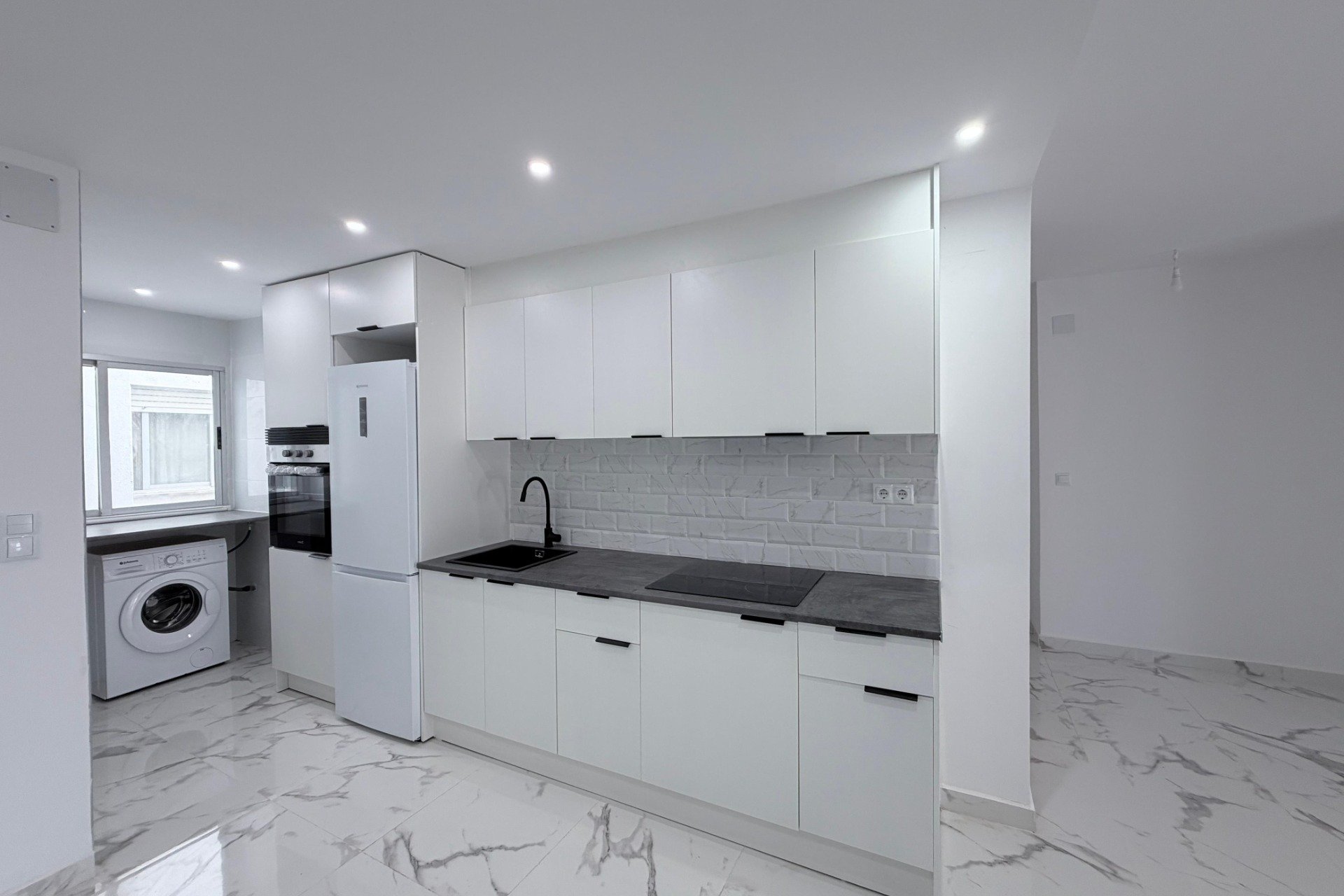 Resale - Apartment / flat -
Torrevieja - Playa del Cura