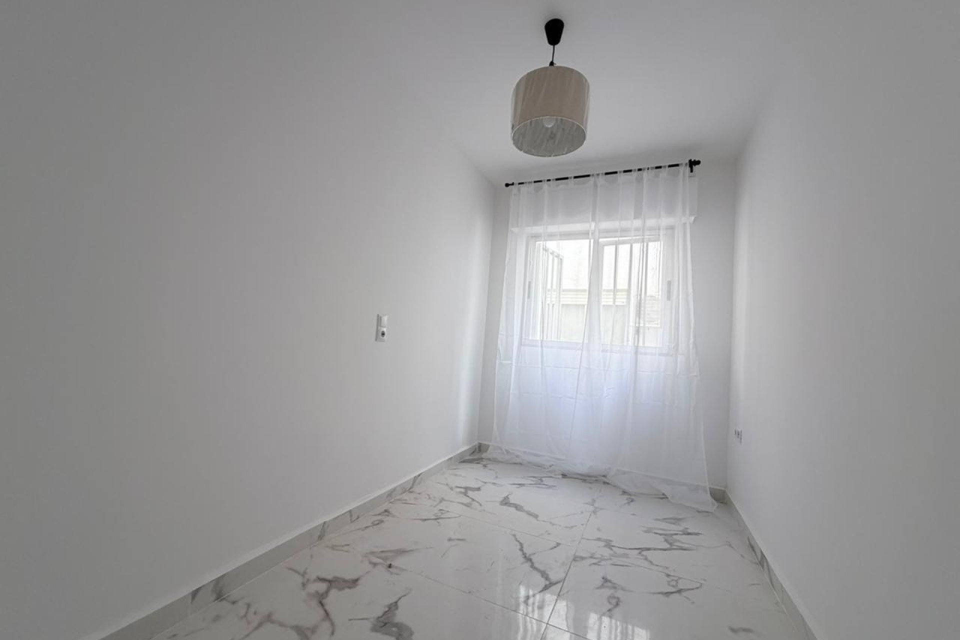 Resale - Apartment / flat -
Torrevieja - Playa del Cura