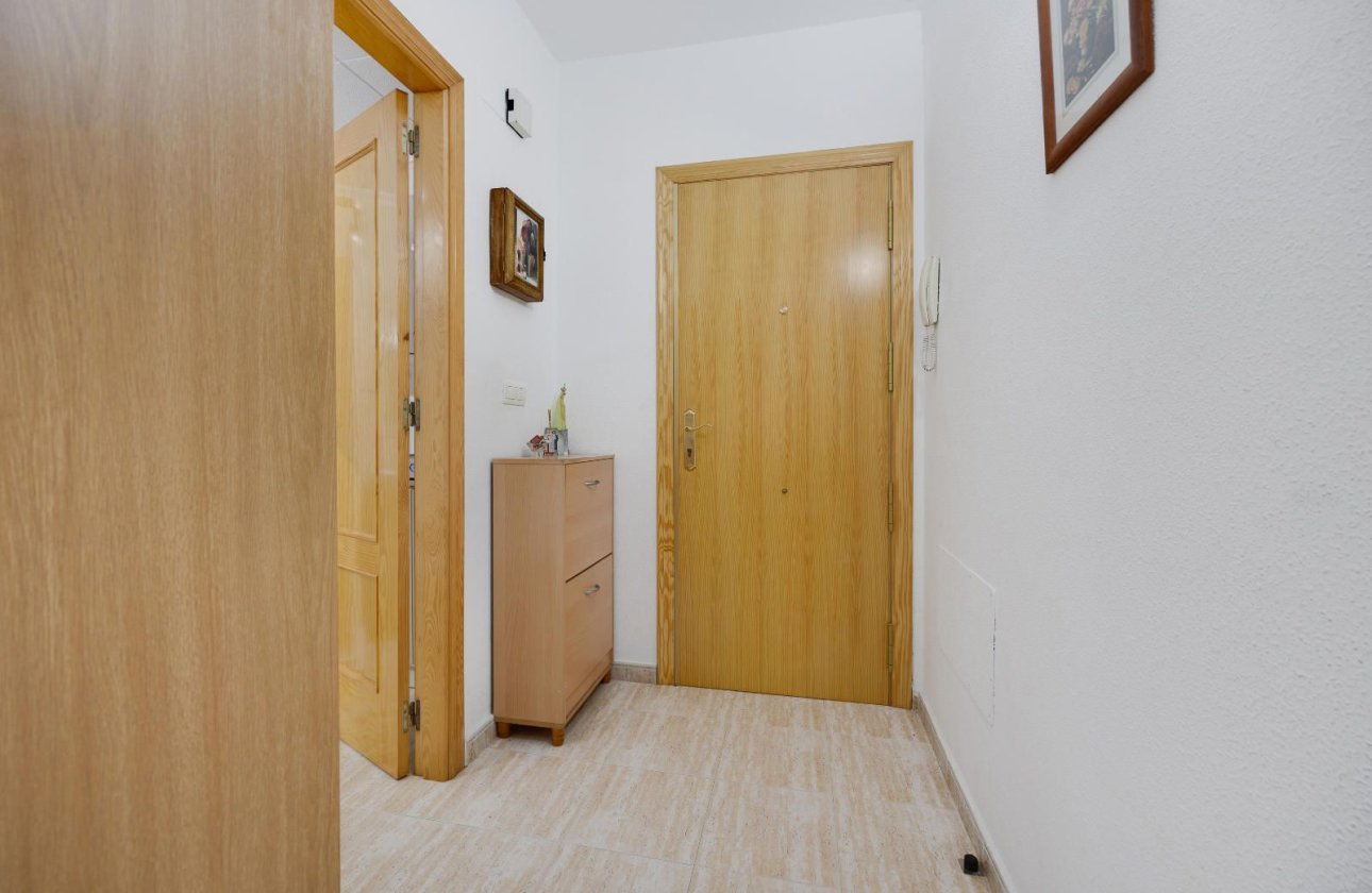 Resale - Apartment / flat -
Torrevieja - Playa del Cura