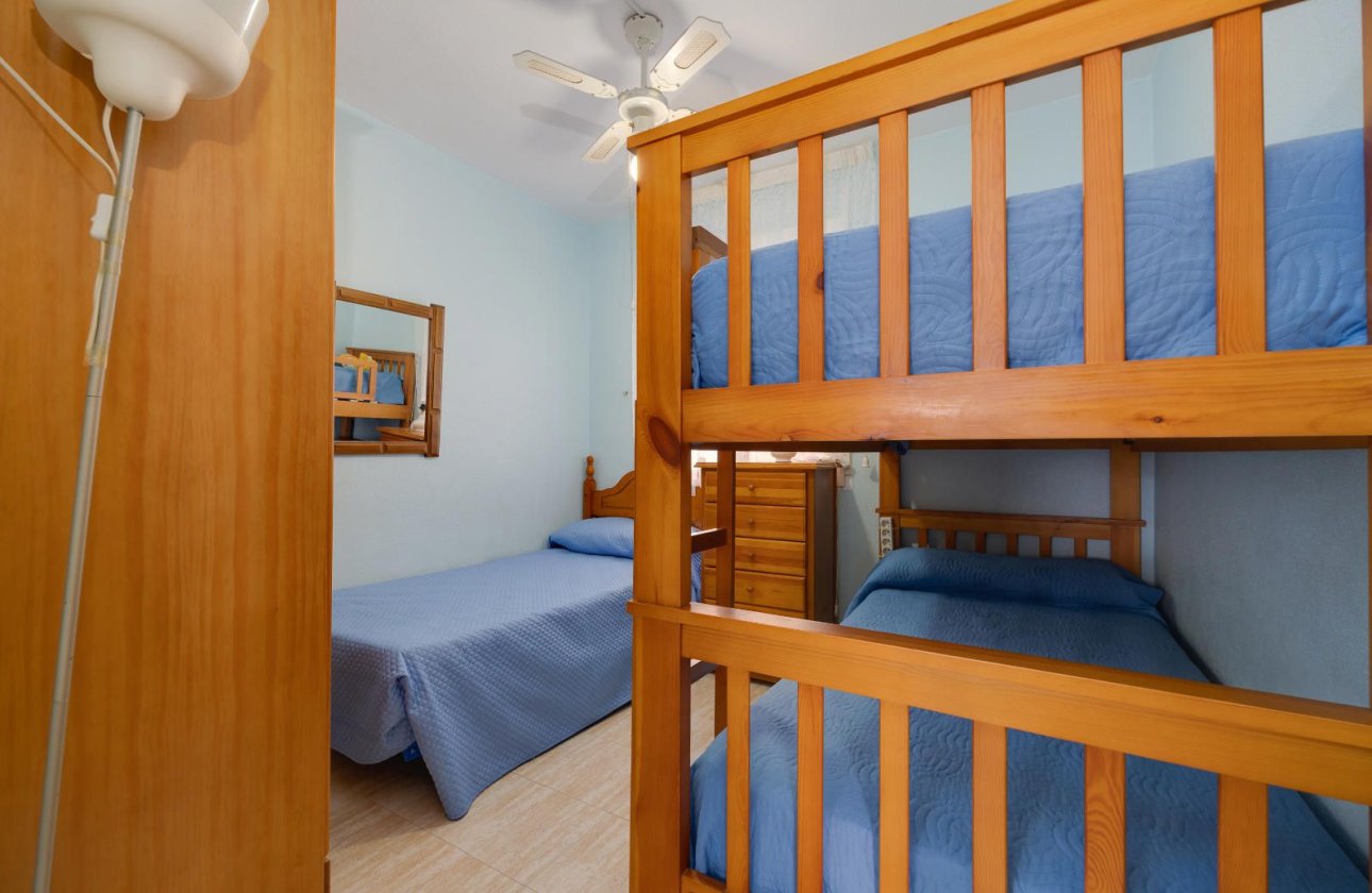 Resale - Apartment / flat -
Torrevieja - Playa del Cura