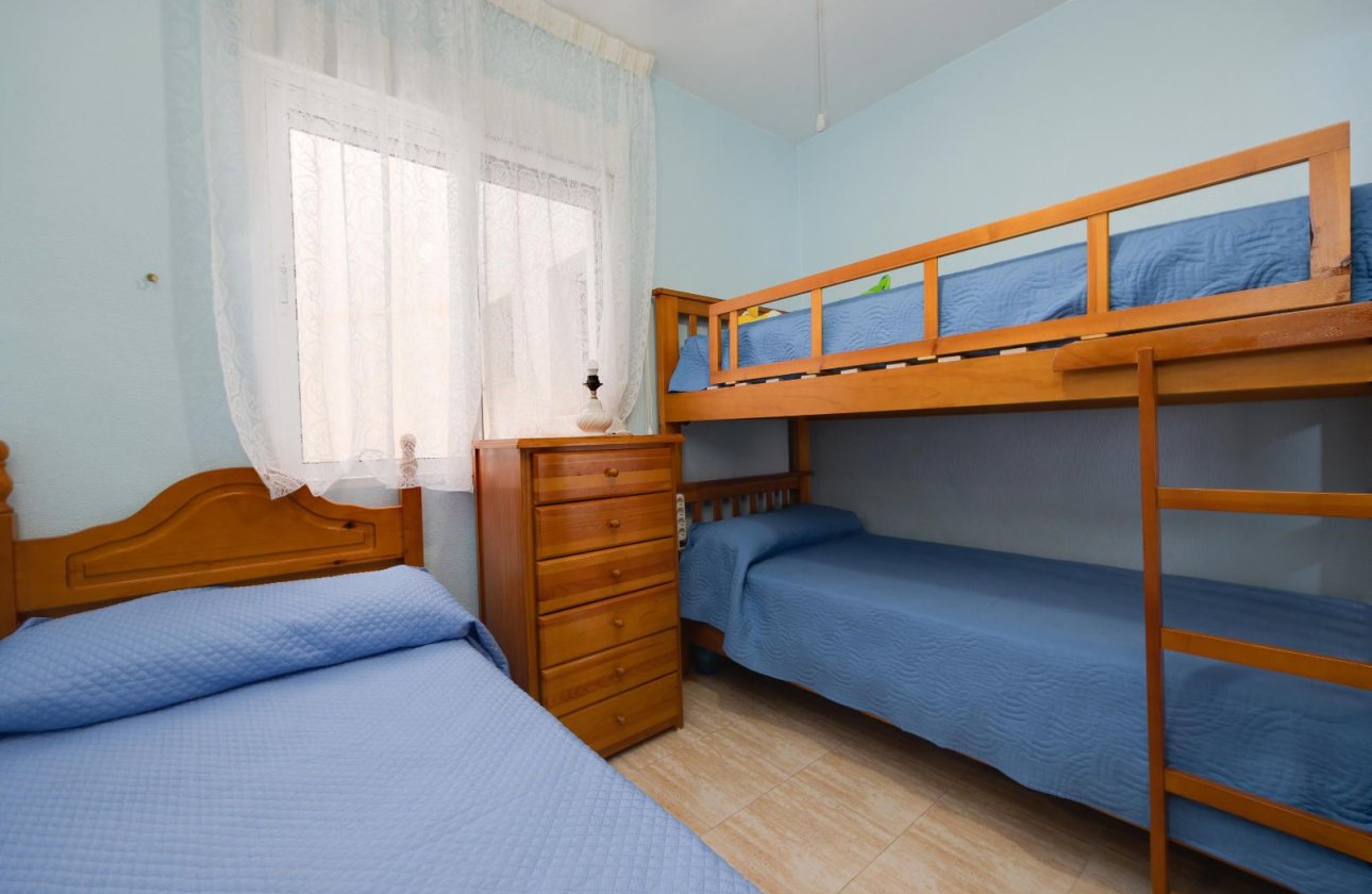 Resale - Apartment / flat -
Torrevieja - Playa del Cura