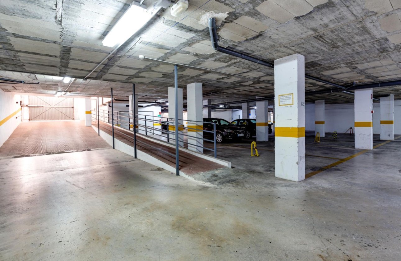 Resale - Apartment / flat -
Torrevieja - Playa del Cura