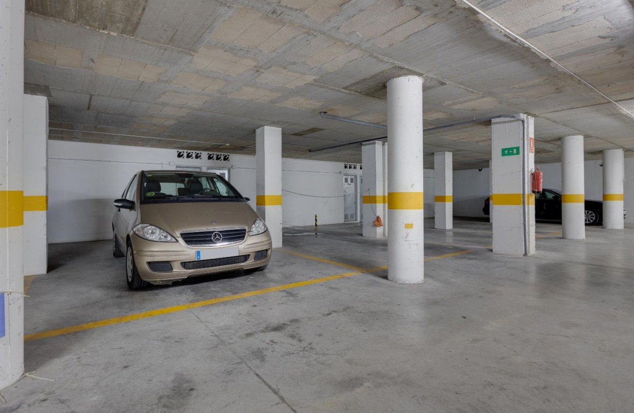 Resale - Apartment / flat -
Torrevieja - Playa del Cura