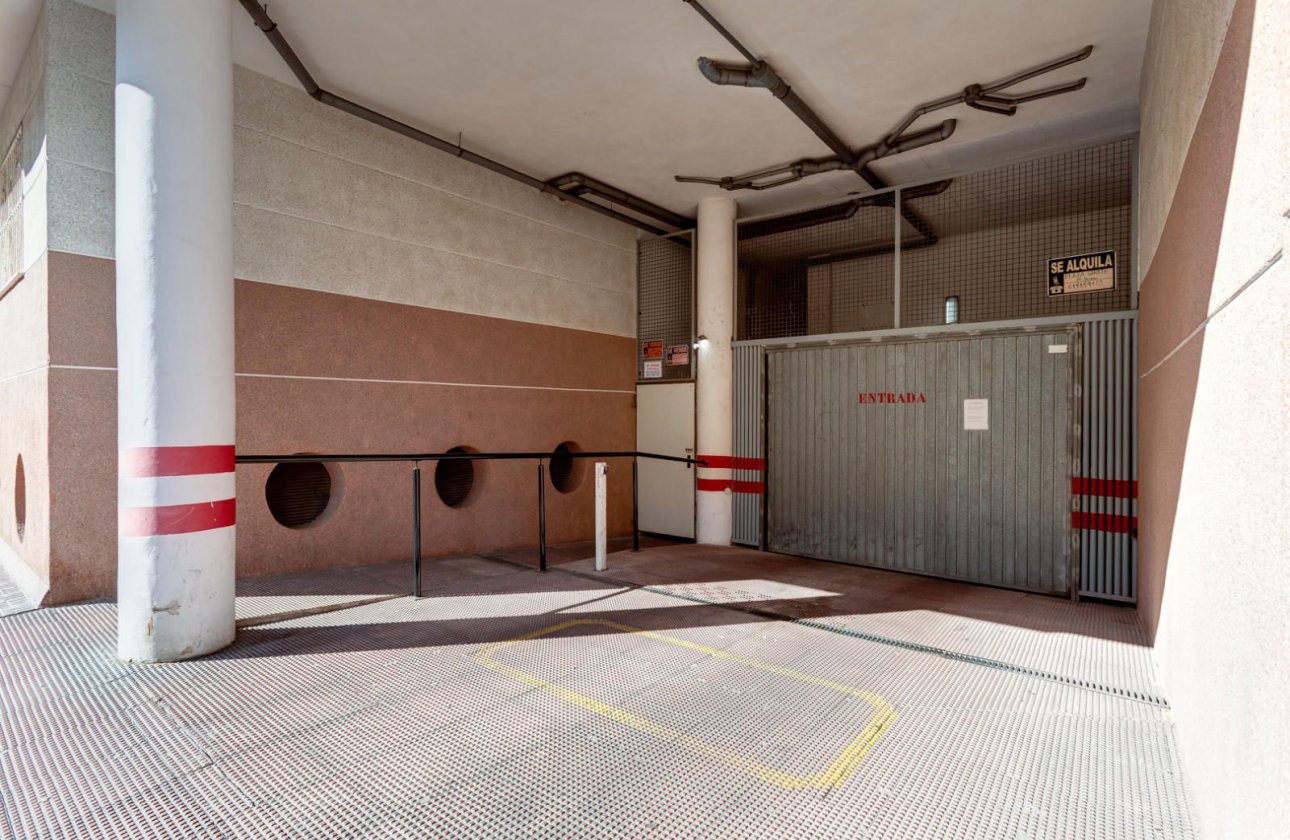 Resale - Apartment / flat -
Torrevieja - Playa del Cura